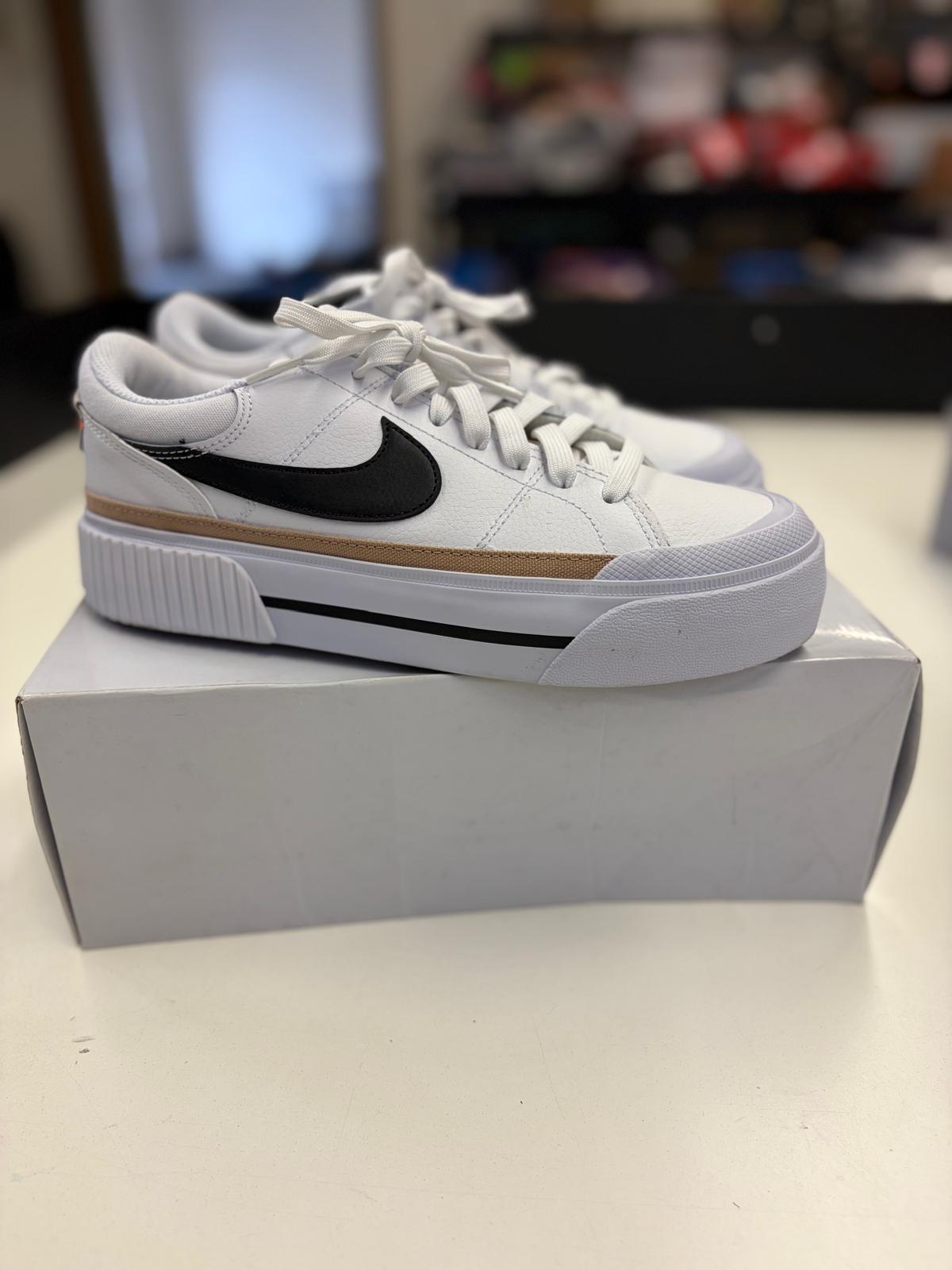 DSW Footwear/Shoes | Assorted Men's, Women's & Kid's Footwear | Returns | 327 Pairs | Pallet# PS-215
