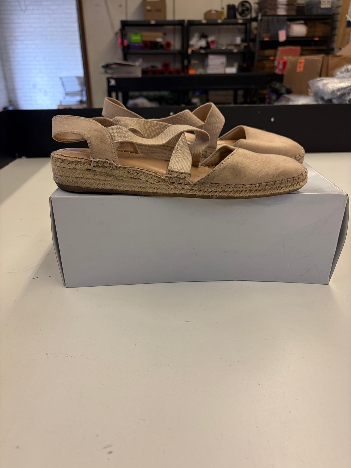 DSW Footwear/Shoes | Assorted Men's, Women's & Kid's Footwear | Returns | 311 Pairs | Pallet# PS-218