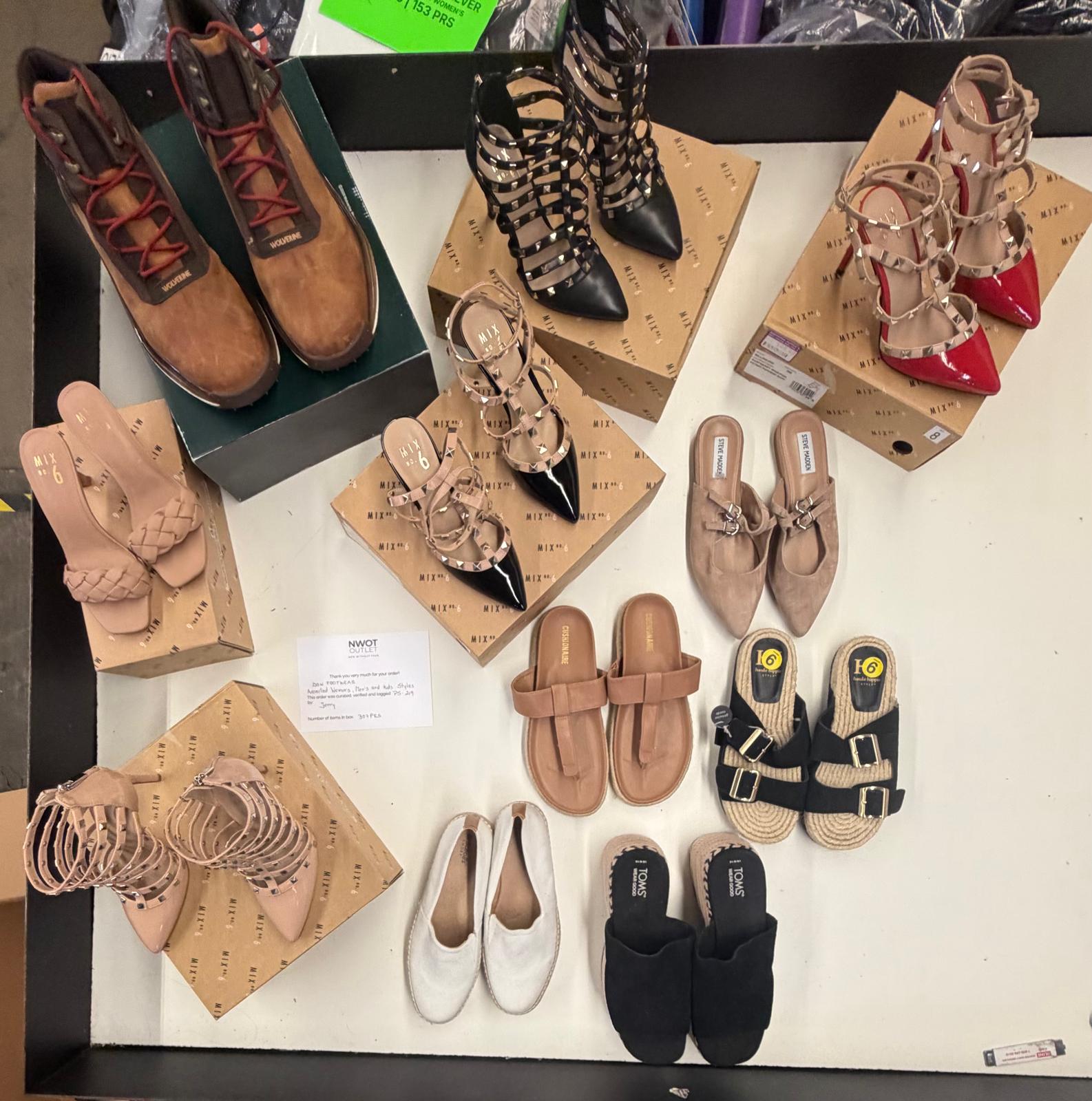 DSW Footwear/Shoes | Assorted Men's, Women's & Kid's Footwear | Returns | 307 Pairs | Pallet# PS-219