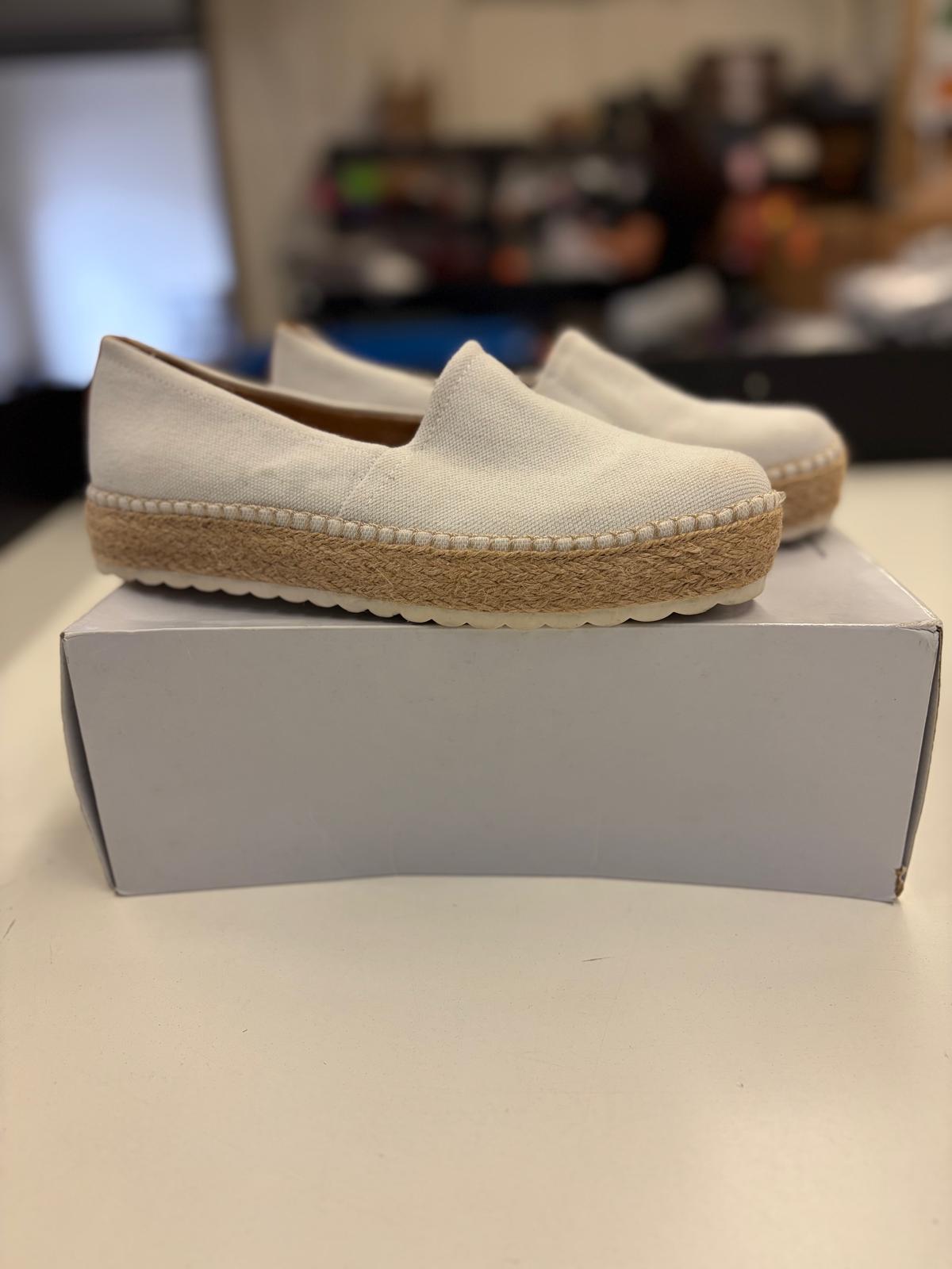 DSW Footwear/Shoes | Assorted Men's, Women's & Kid's Footwear | Returns | 307 Pairs | Pallet# PS-219