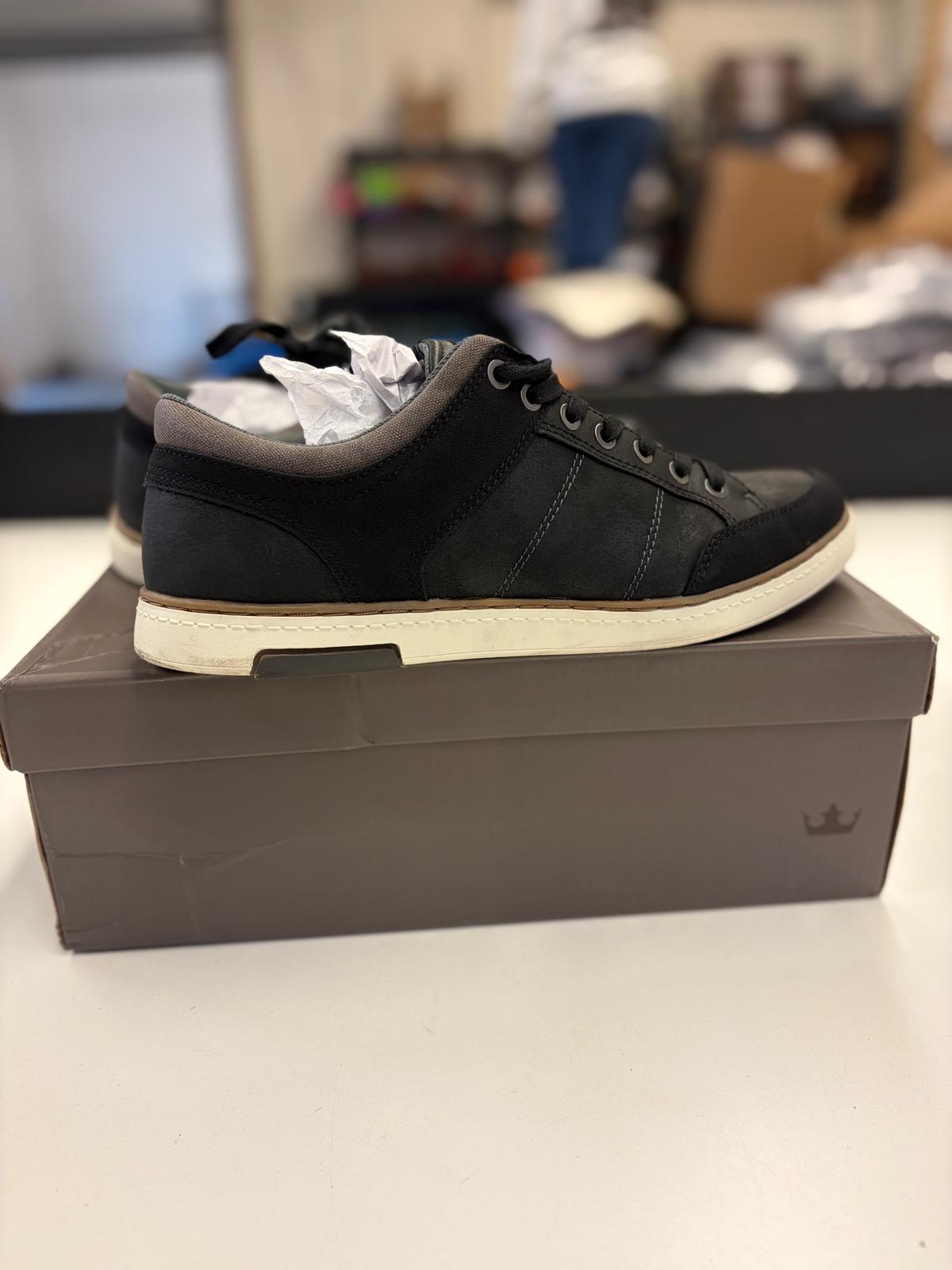 DSW Footwear/Shoes | Assorted Men's, Women's & Kid's Footwear | Returns | 265 Pairs | Pallet# PS-220