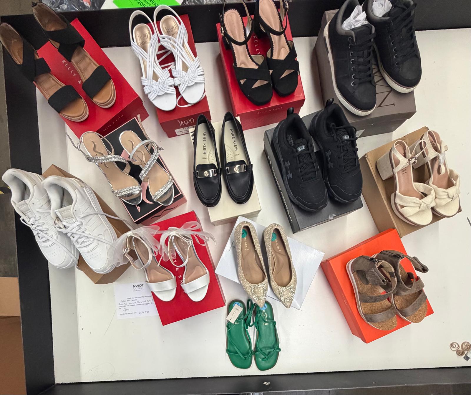DSW Footwear/Shoes | Assorted Men's, Women's & Kid's Footwear | Returns | 265 Pairs | Pallet# PS-220