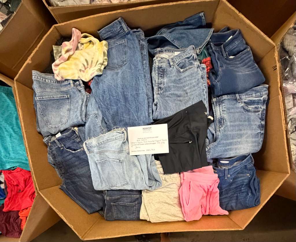 Old Navy Women's | Assorted Apparel | 283 Pieces | NWT | Pallet #PA-596