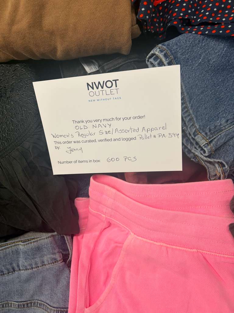 Old Navy Women's | Assorted Apparel | 600 Pieces | NWT | Pallet #PA-594