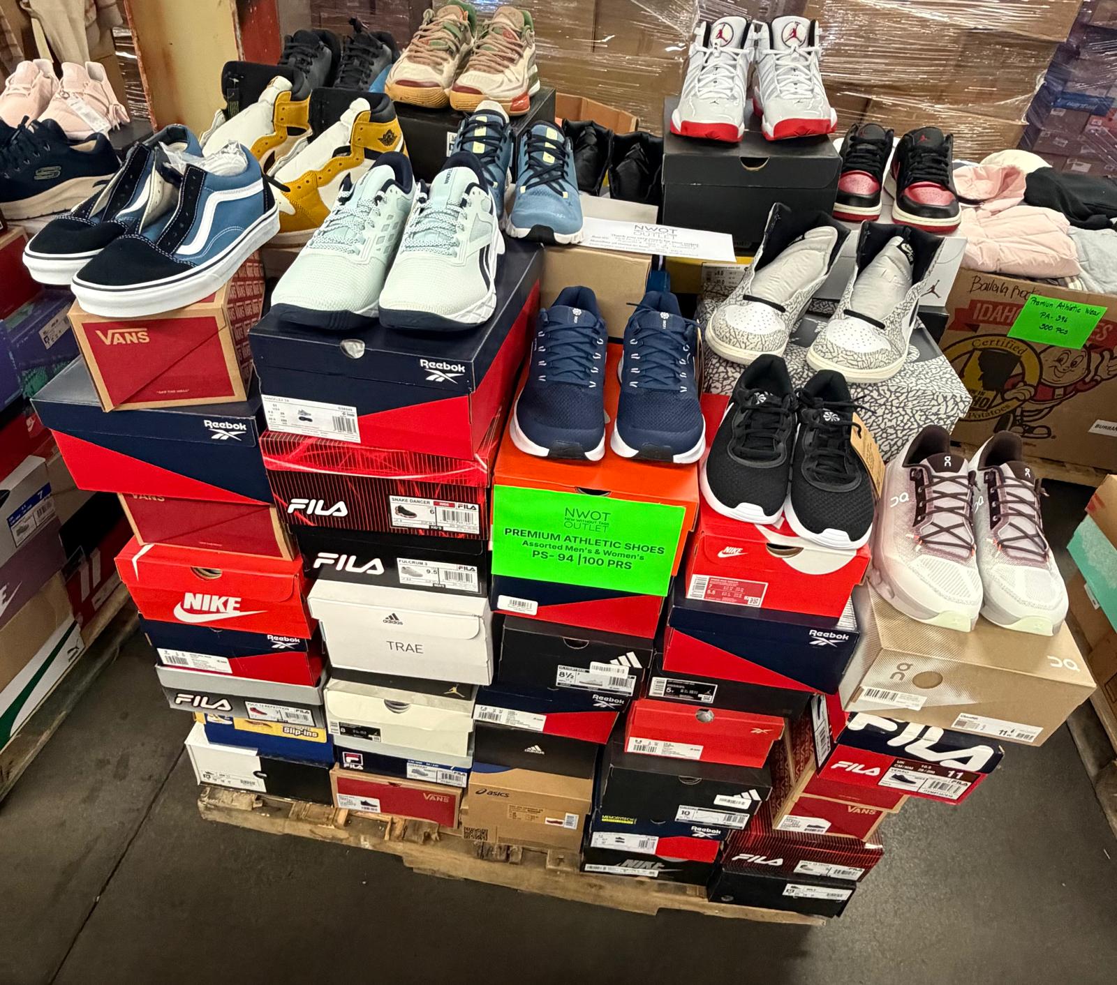 Premium Shoes | Assorted Footwear | Returns  |100 pairs | Pallets # PS-94