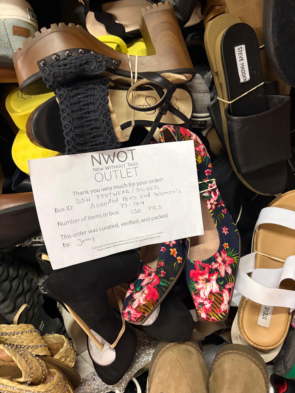 DSW Footwear/Shoes | Assorted Men's and Women's Silver Footwear | Returns | 150 Pairs | Pallet# PS-134