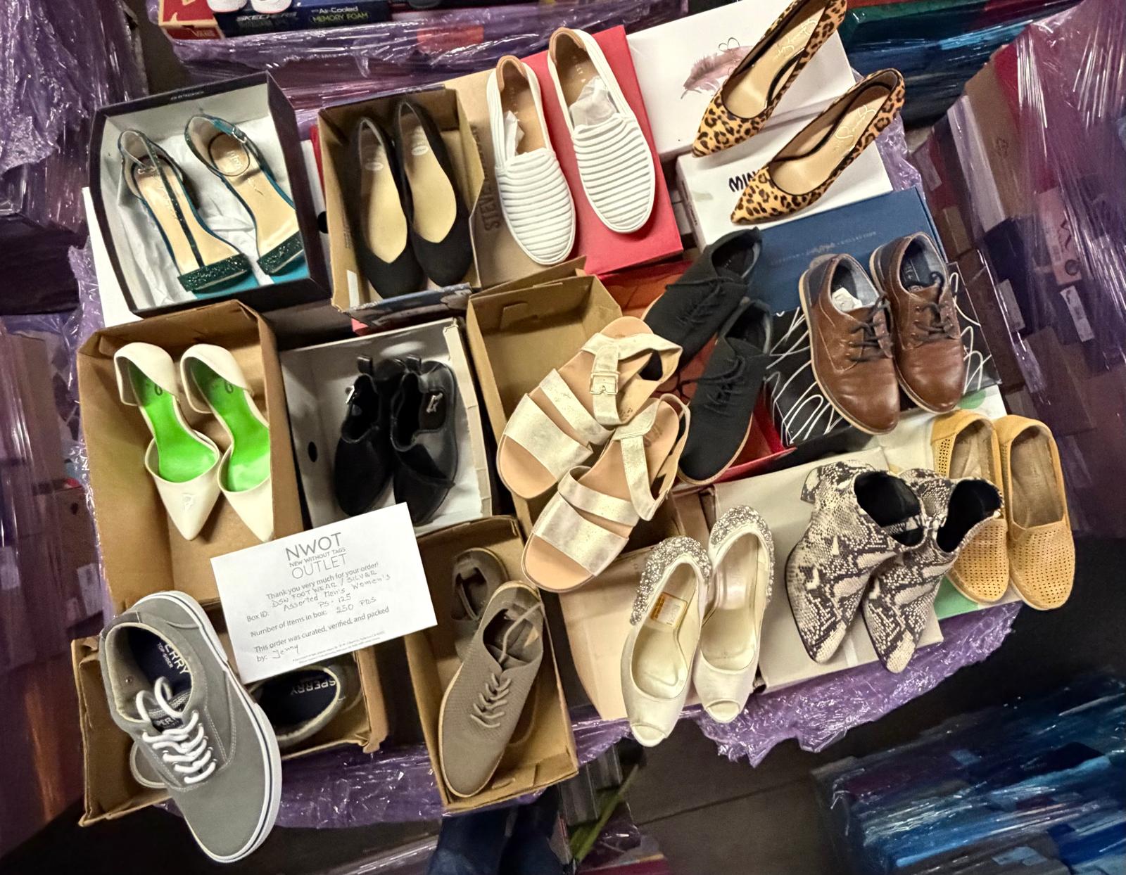 DSW Footwear/Shoes | Assorted Men's and Women's Silver Footwear | Returns | 250 Pairs | Pallet# PS-125
