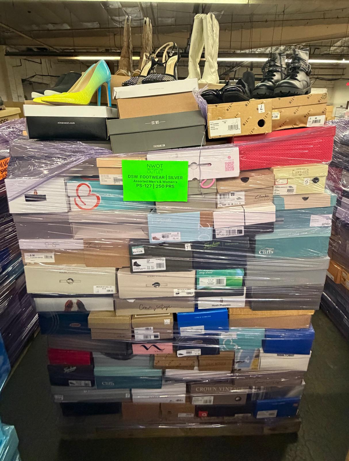 DSW Footwear/Shoes | Assorted Men's and Women's Silver Footwear | Returns | 250 Pairs | Pallet# PS-127