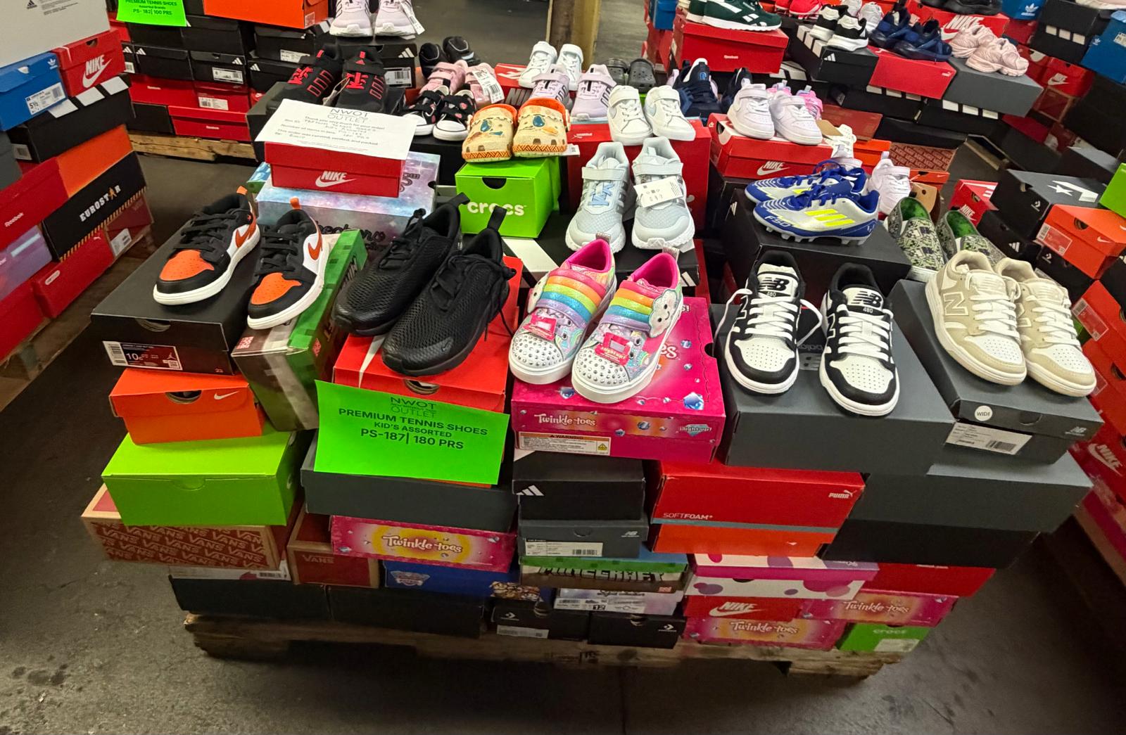 Premium Tennis Shoes Kid's | Nike & Assorted  | NWT | 180 pairs | Pallets # PS-187