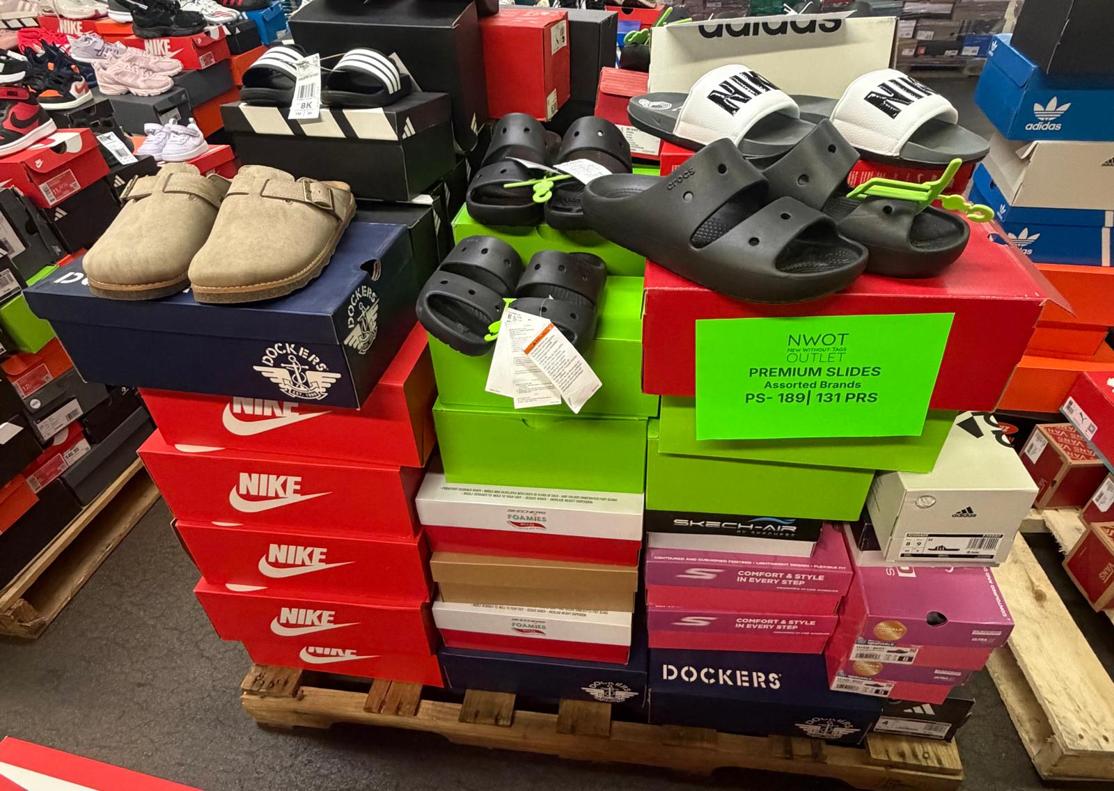Premium Slides | Nike & Assorted  | NWT | 131 pairs | Pallets # PS-189