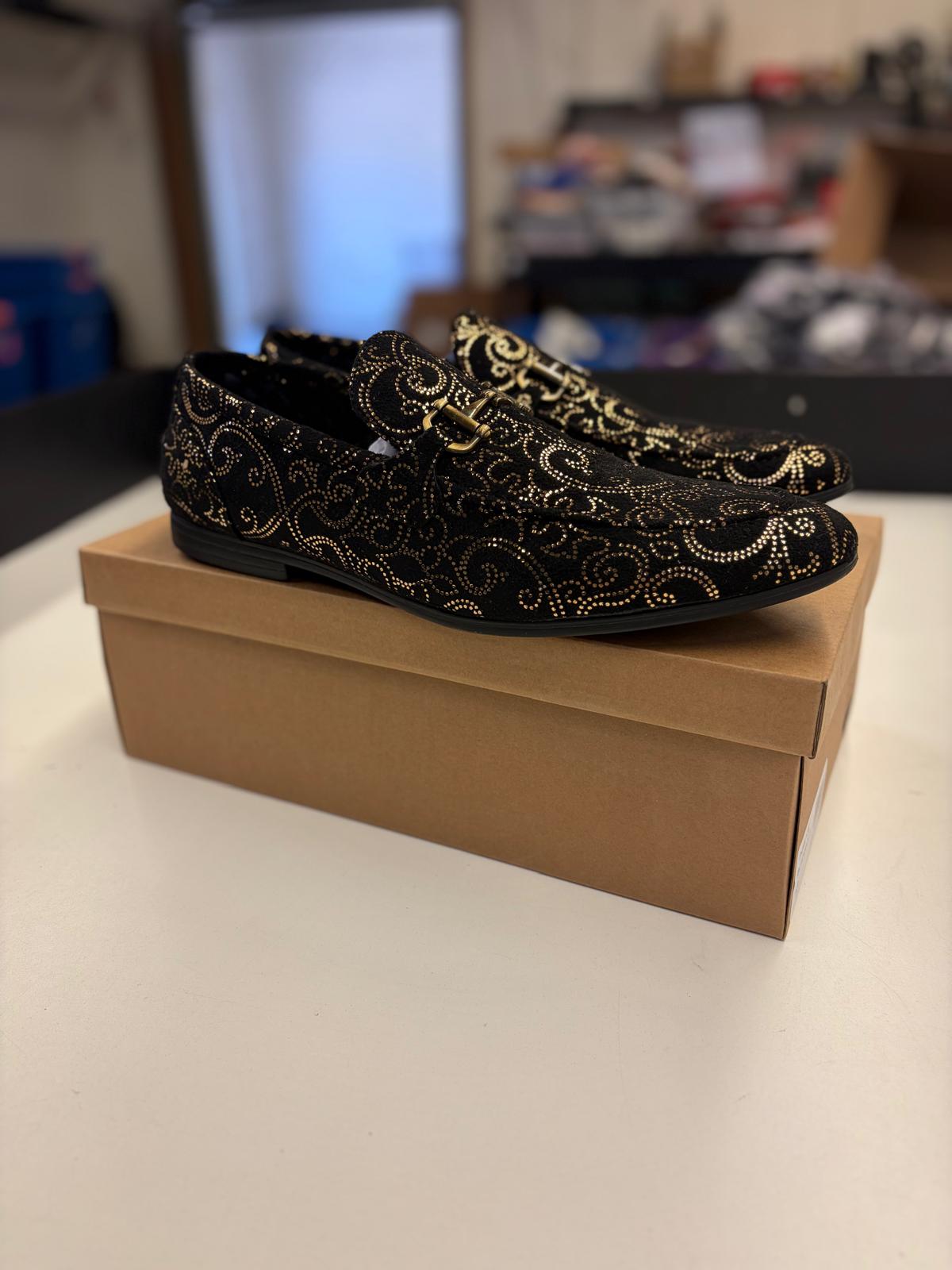 DSW Footwear/Shoes | Assorted Men's Women's & Kid's Footwear | Returns/Used | 251 Pairs | Pallet# PS-194