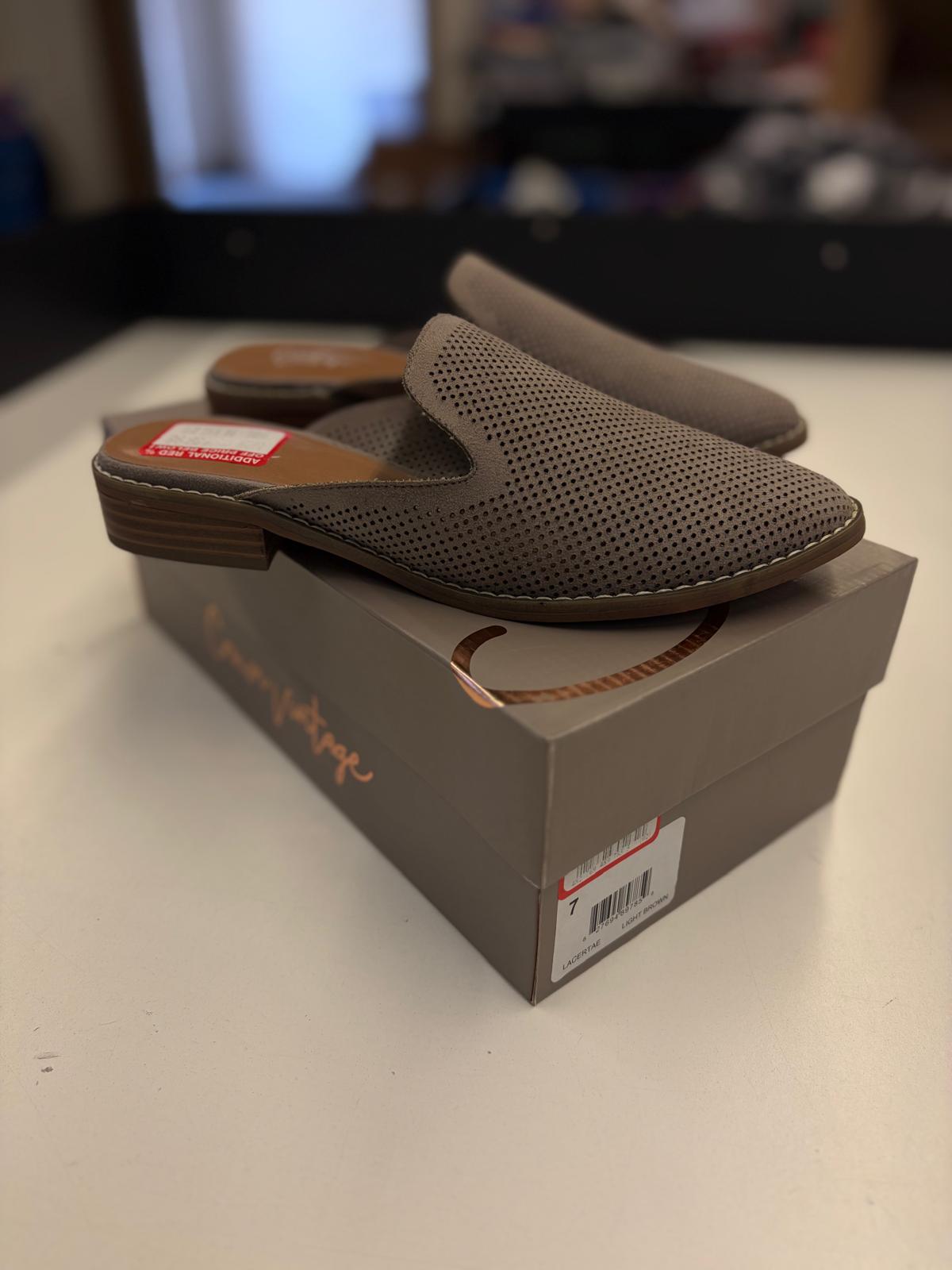 DSW Footwear/Shoes | Assorted Men's Women's & Kid's Footwear | Returns/Used | 269 Pairs | Pallet# PS-192