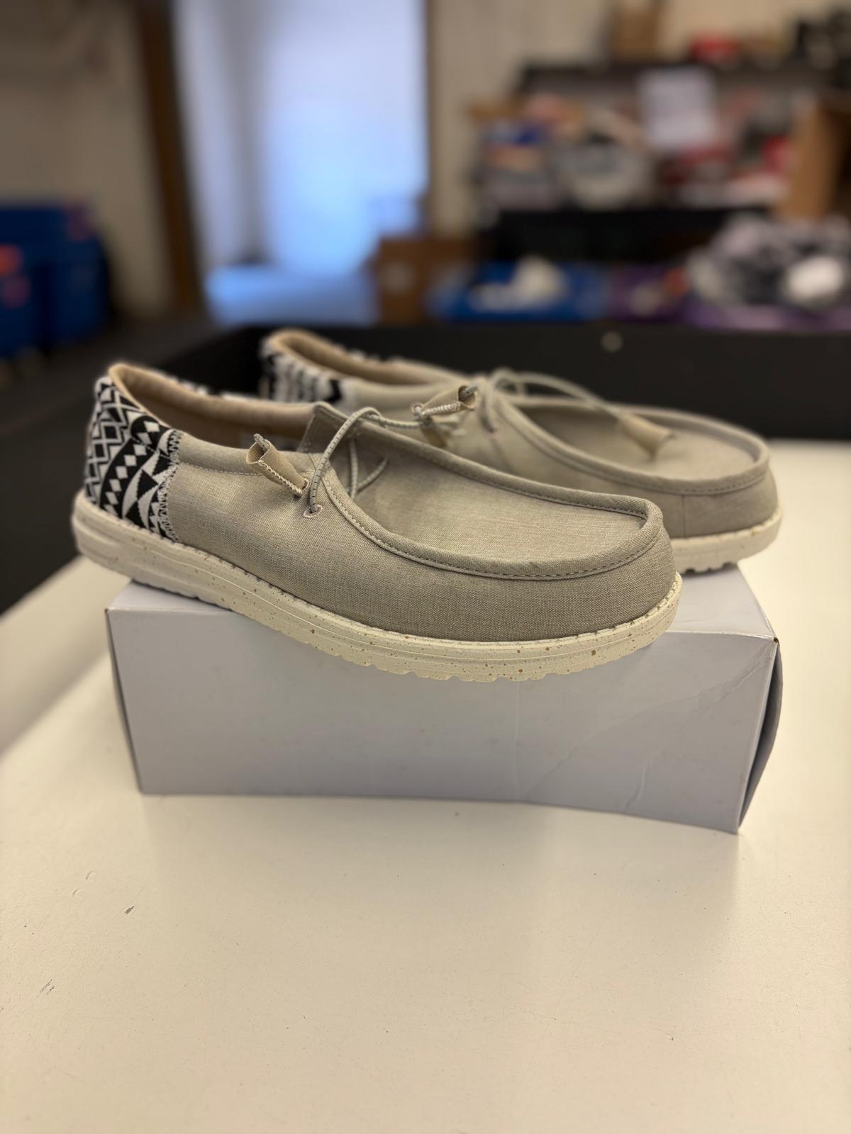 DSW Footwear/Shoes | Assorted Men's Women's & Kid's Footwear | Returns/Used | 299 Pairs | Pallet# PS-193
