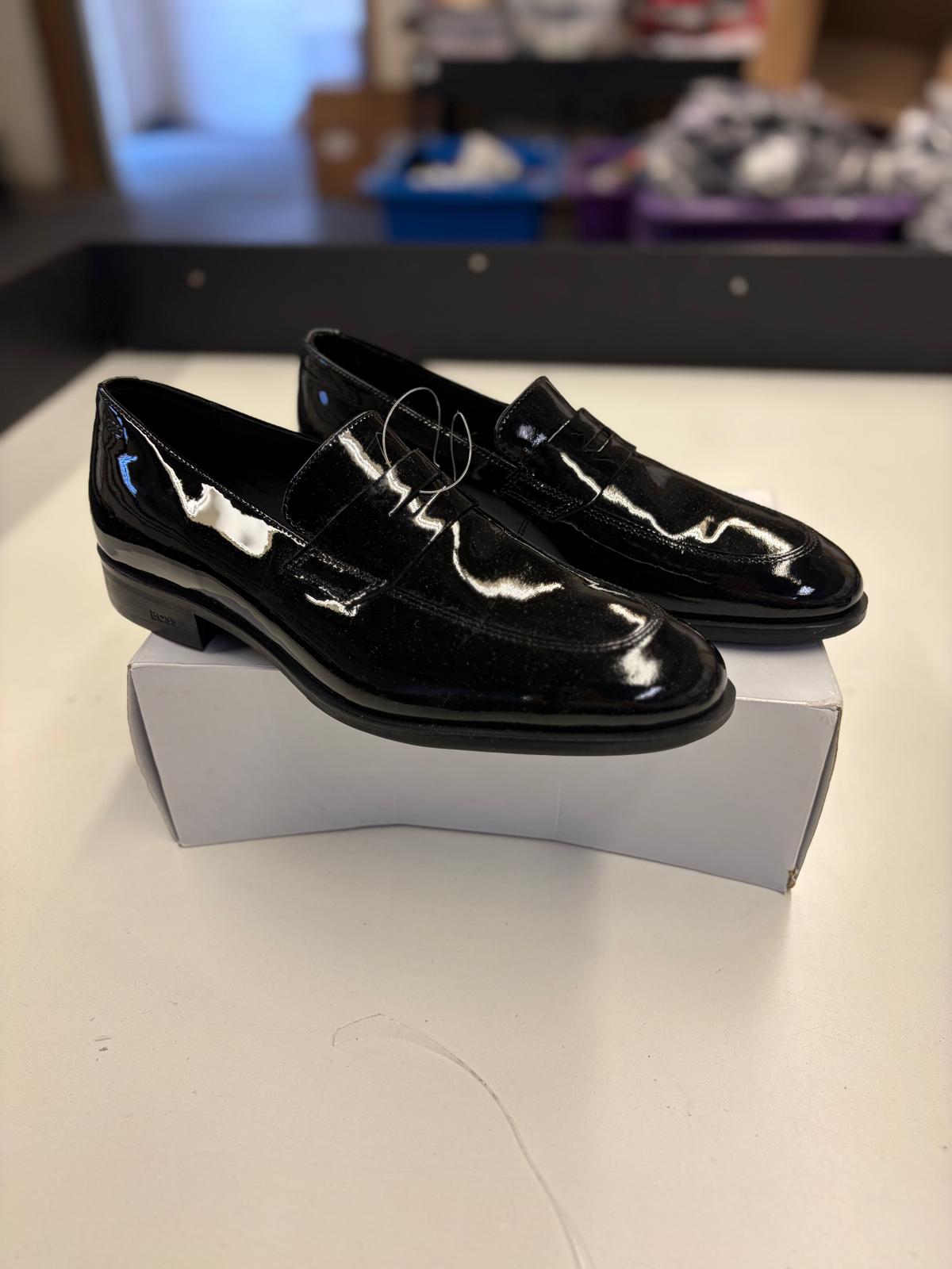 DSW Footwear/Shoes | Assorted Men's Women's & Kid's Footwear | Returns/Used | 299 Pairs | Pallet# PS-193