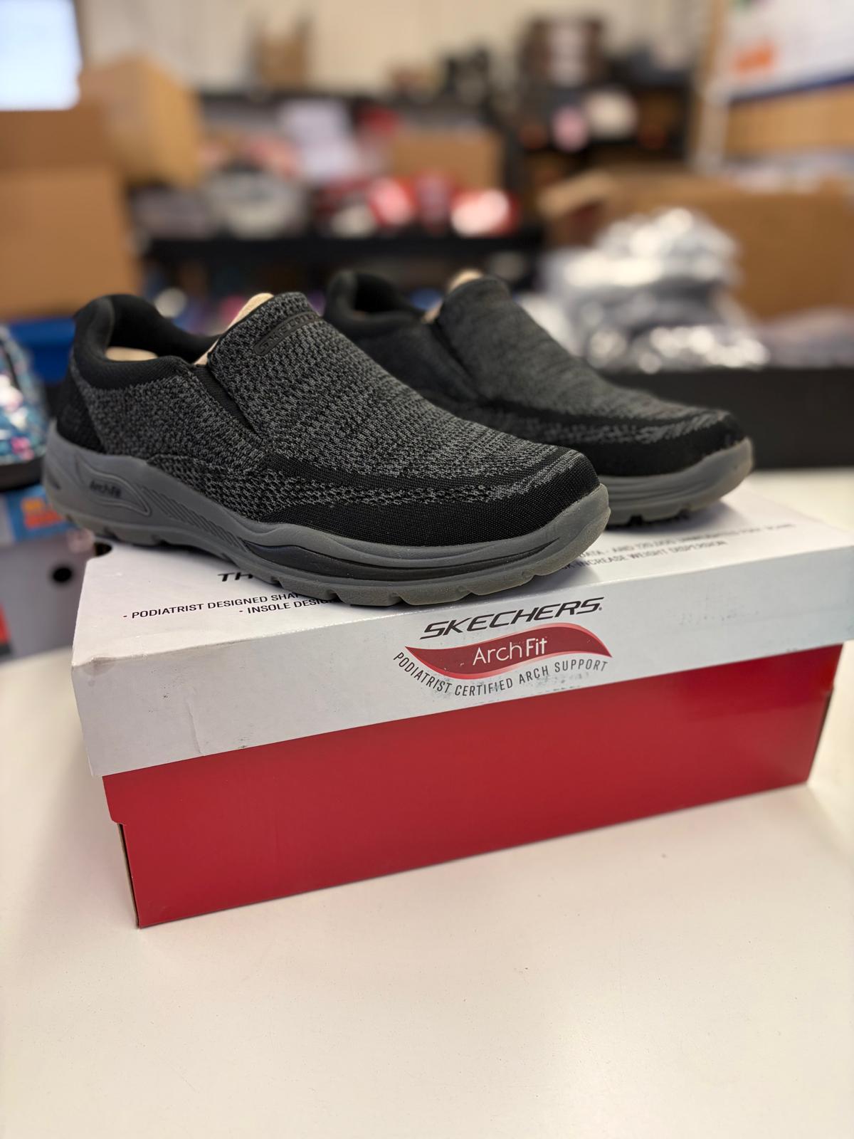 DSW Footwear/Shoes | Assorted Men's Women's & Kid's Footwear | Returns/Used | 350 Pairs | Pallet# PS-195