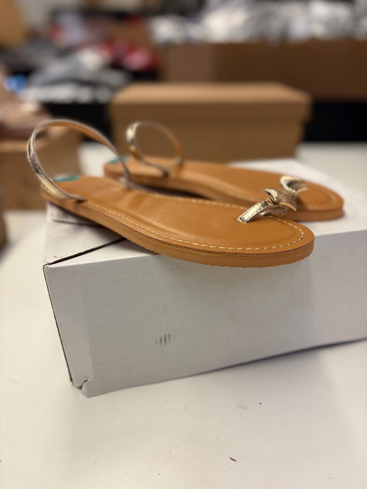 DSW Footwear/Shoes | Assorted Men's Women's & Kid's Footwear | Returns/Used | 350 Pairs | Pallet# PS-195