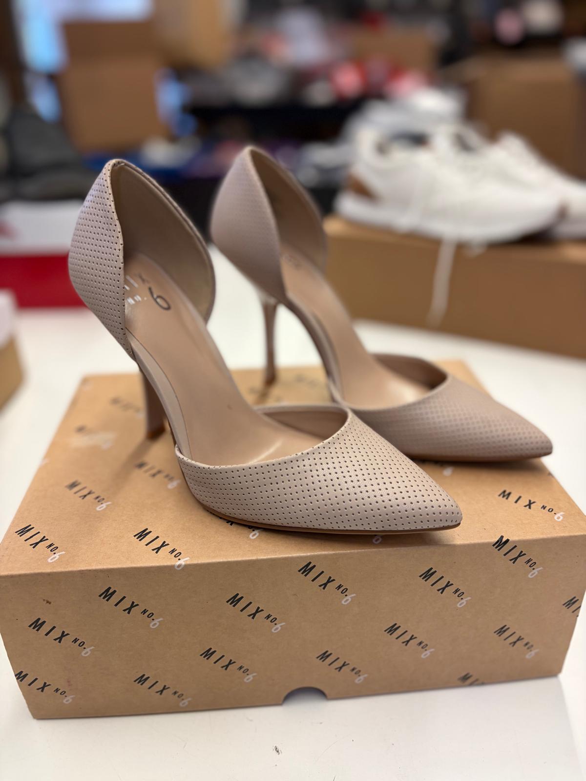 DSW Footwear/Shoes | Assorted Men's Women's & Kid's Footwear | Returns/Used | 350 Pairs | Pallet# PS-195