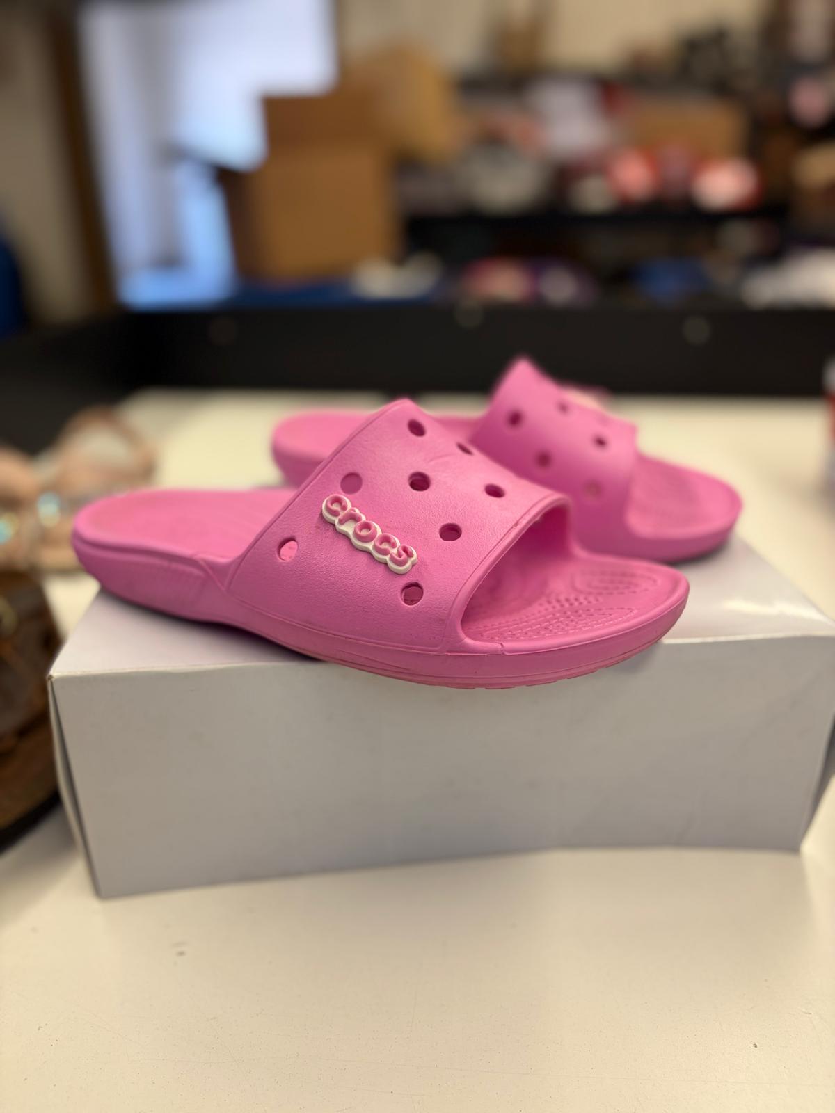 DSW Footwear/Shoes | Assorted Men's Women's & Kid's Footwear | Returns/Used | 350 Pairs | Pallet# PS-195