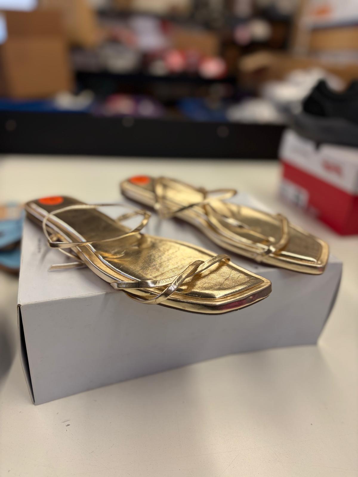 DSW Footwear/Shoes | Assorted Men's Women's & Kid's Footwear | Returns/Used | 350 Pairs | Pallet# PS-195