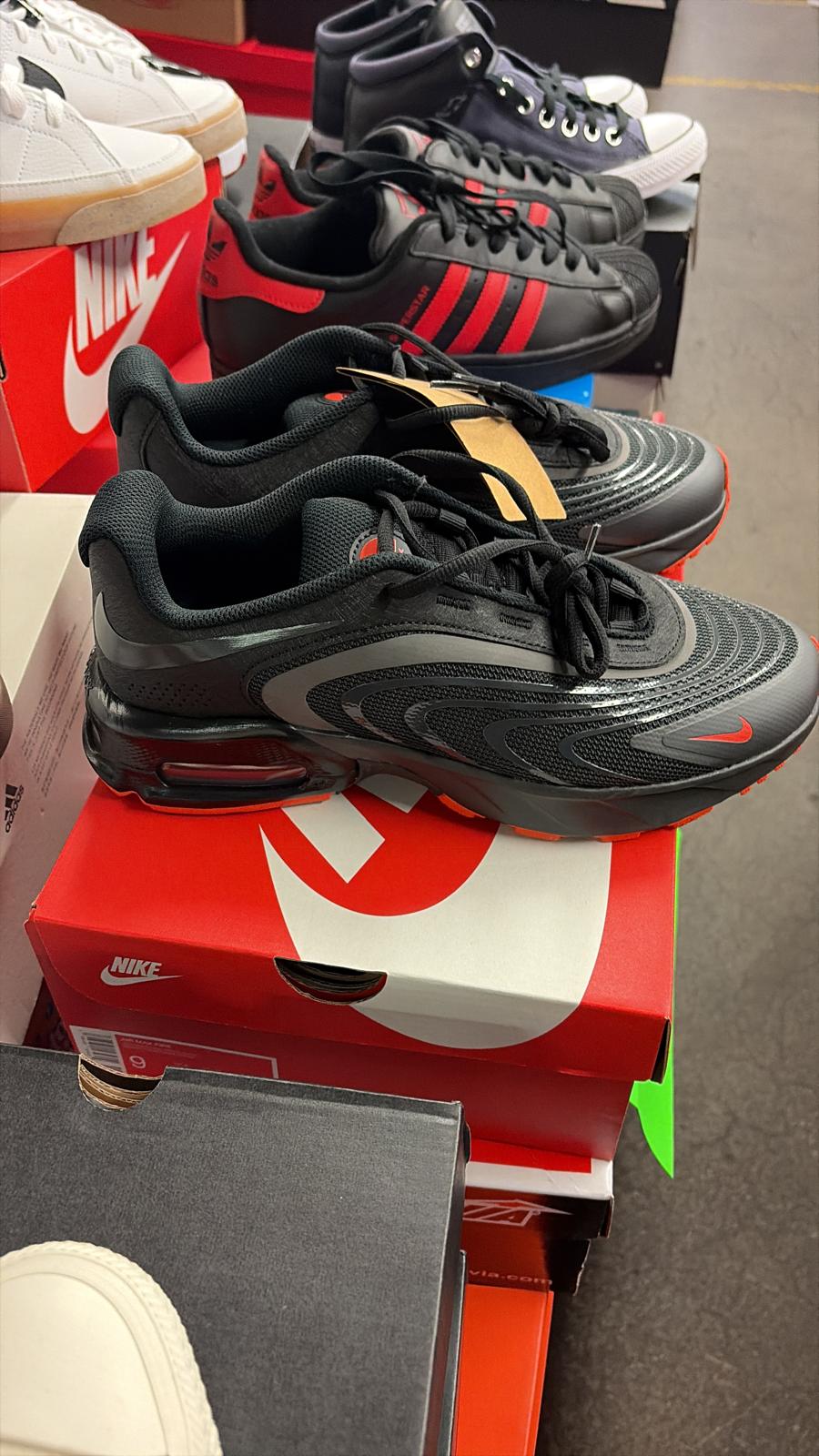 DSW Footwear/Shoes | Assorted Men's Women's & Kid's Footwear | Returns/Used | 243 Pairs | Pallet# PS-198