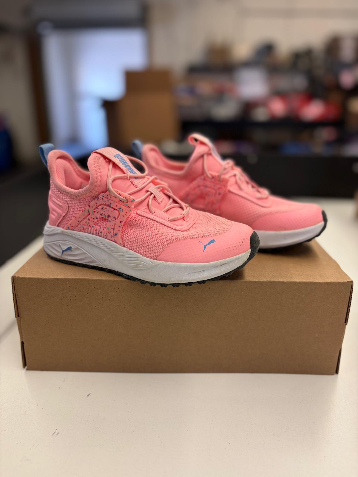 DSW Footwear/Shoes | Assorted Men's Women's & Kid's Footwear | Returns/Used | 243 Pairs | Pallet# PS-198