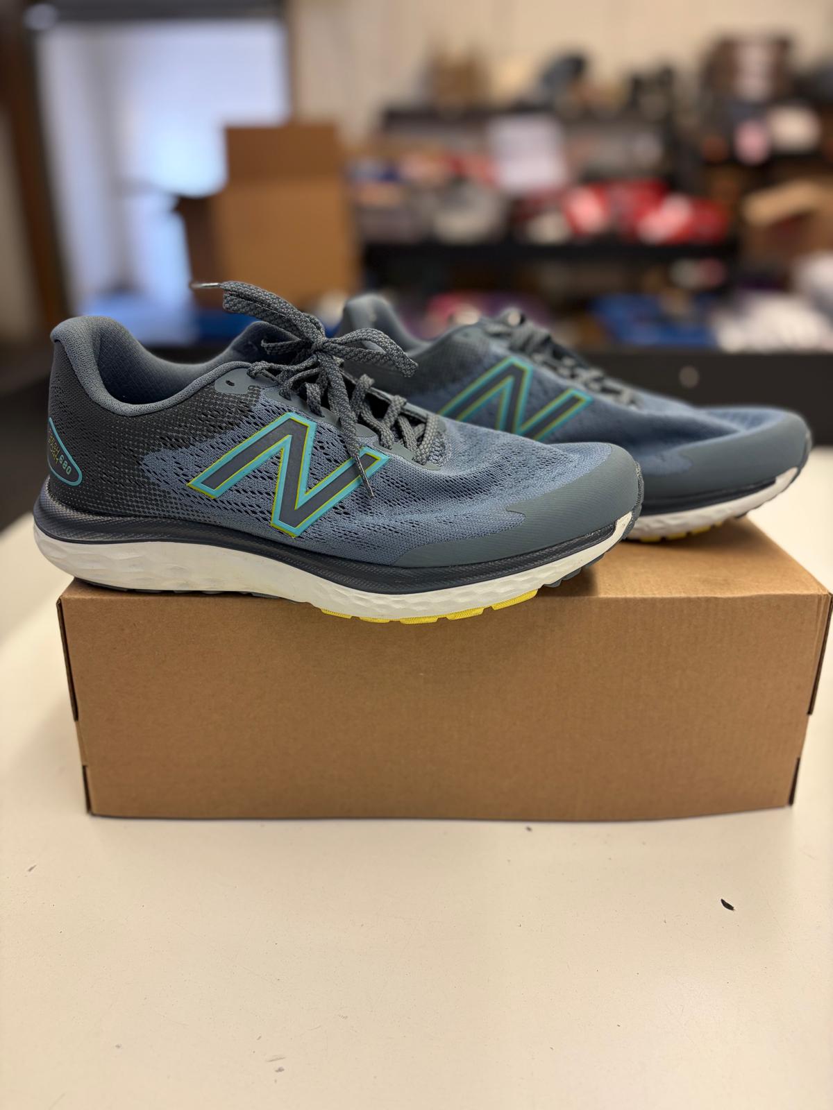 DSW Footwear/Shoes | Assorted Men's Women's & Kid's Footwear | Returns/Used | 243 Pairs | Pallet# PS-198