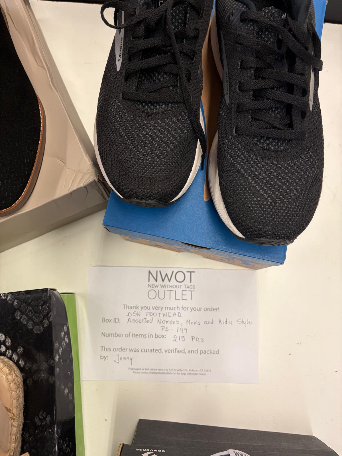 DSW Footwear/Shoes | Assorted Men's Women's & Kid's Footwear | Returns/Used | 215 Pairs | Pallet# PS-199