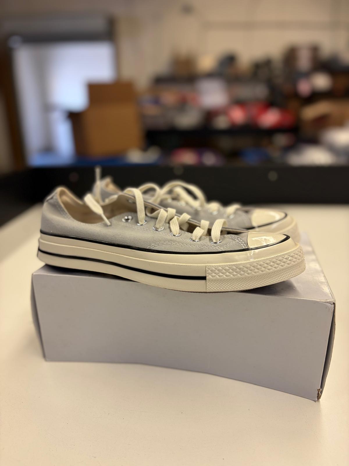 DSW Footwear/Shoes | Assorted Men's Women's & Kid's Footwear | Returns/Used | 215 Pairs | Pallet# PS-199