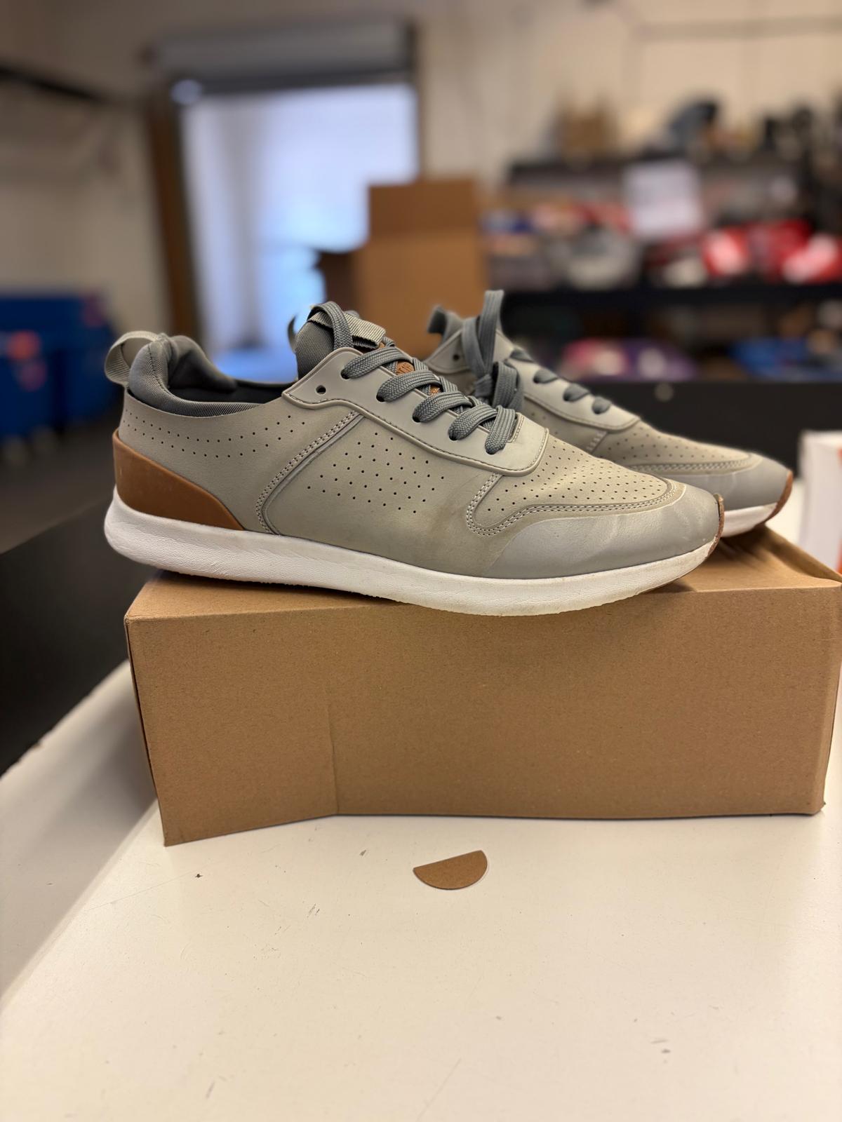 DSW Footwear/Shoes | Assorted Men's Women's & Kid's Footwear | Returns/Used | 316 Pairs | Pallet# PS-200