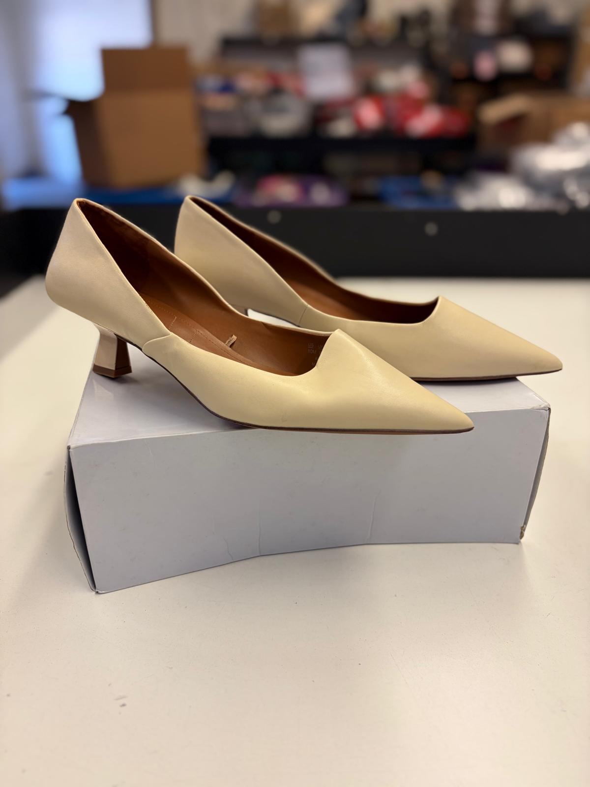 DSW Footwear/Shoes | Assorted Men's Women's & Kid's Footwear | Returns/Used | 206 Pairs | Pallet# PS-202