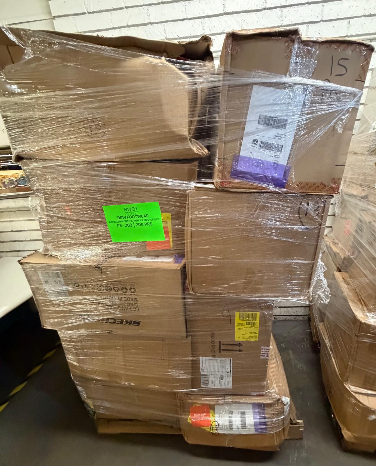 DSW Footwear/Shoes | Assorted Men's Women's & Kid's Footwear | Returns/Used | 206 Pairs | Pallet# PS-202