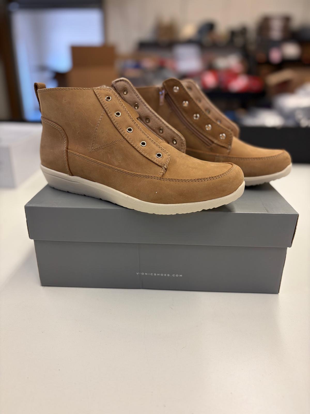 DSW Footwear/Shoes | Assorted Men's Women's & Kid's Footwear | Returns/Used | 238 Pairs | Pallet# PS-201