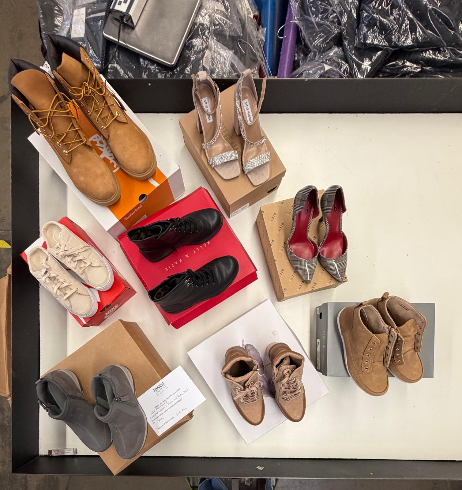 DSW Footwear/Shoes | Assorted Men's Women's & Kid's Footwear
