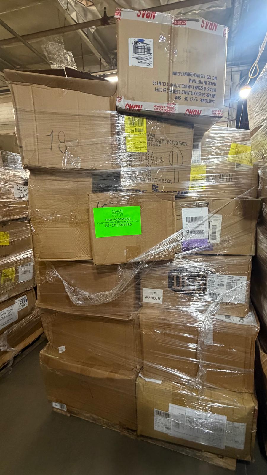 DSW Footwear/Shoes | Assorted Men's, Women's & Kid's Footwear | Returns | 291 Pairs | Pallet# PS-211