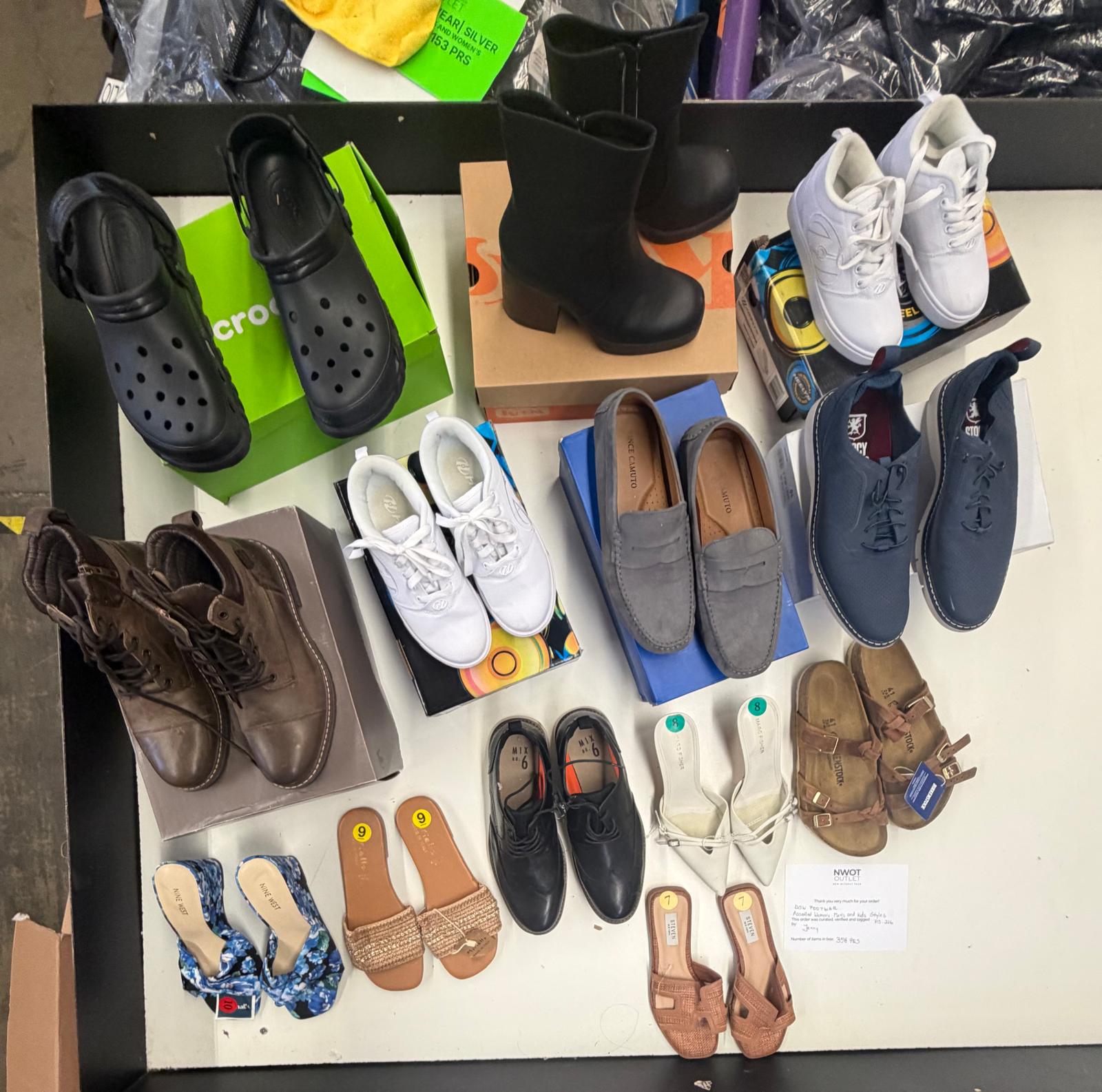 DSW Footwear/Shoes | Assorted Men's, Women's & Kid's Footwear | Returns | 358 Pairs | Pallet# PS-216