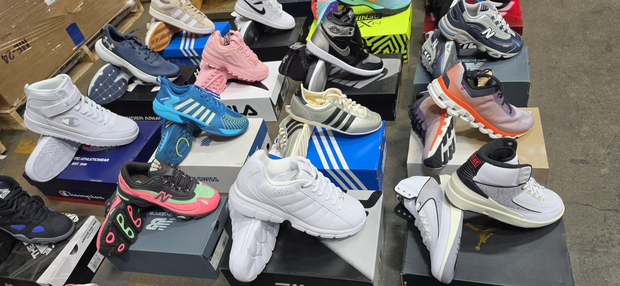 Athletic Outlet | Brand-New Athletic Footwear | Nike, Jordans, and More | 100 Pieces | Pallet