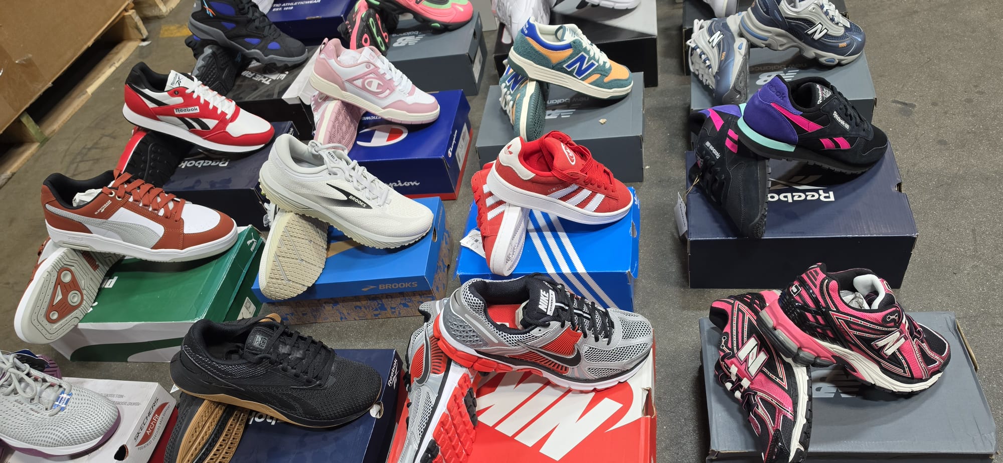 Athletic Outlet | Brand-New Athletic Footwear | Nike, Jordans, and More | 100 Pieces | Pallet
