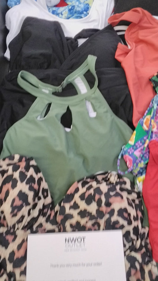 AMZN | Women's Assorted Swimwear Sets | NWT/NIB | 50 Pieces | Small Box #A-64