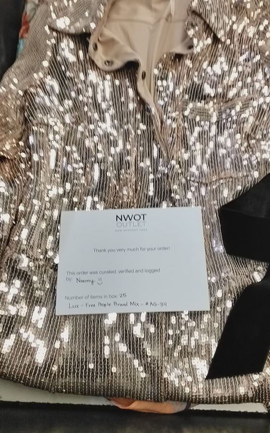 FREE PEOPLE & MORE | Women's Assorted Apparel | BRANDED BOX | Shelf-Pulls/Returns | 25 Pieces | Small Box #AG-34