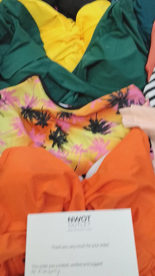 AMZN | PLUS SIZE | Women's Assorted Swimwear Sets | NWT/NIB | 50 Pieces | Small Box #A-90