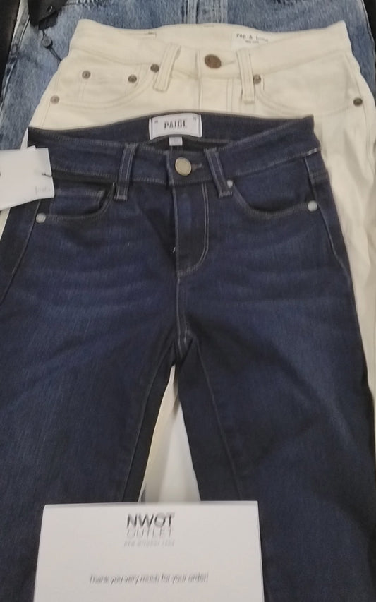 MIXED BRANDS | Women's Assorted Apparel | BRANDED BOX | Shelf-Pulls/Returns | 25 Pieces | Small Box #AH-22