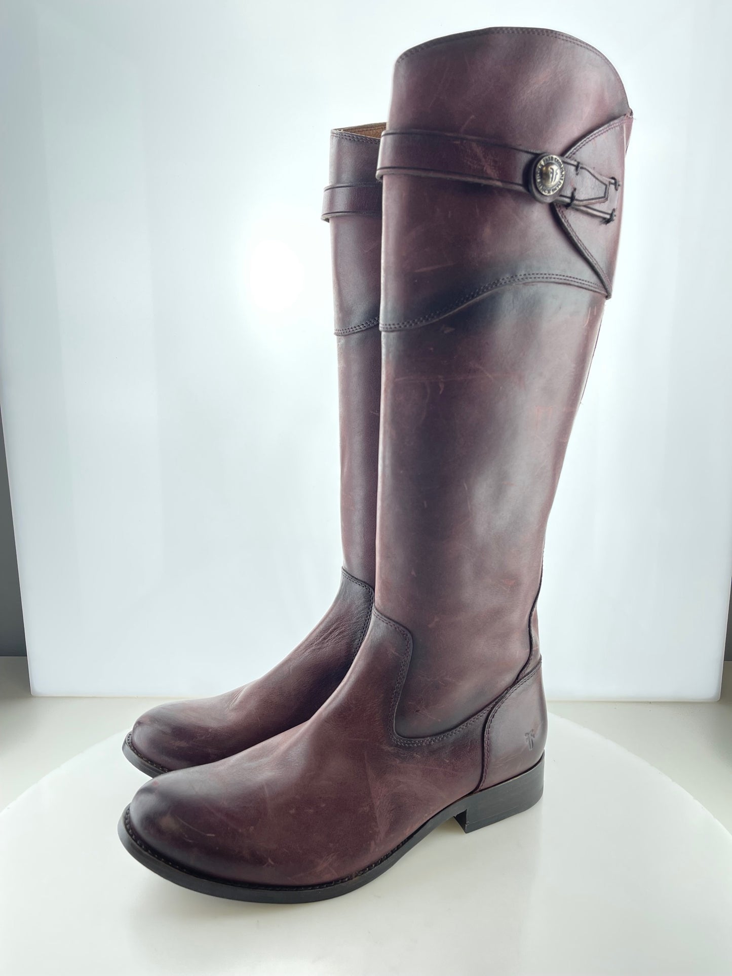 Luxury Fashion Retailer | Women's Winter Boot Mix | 10 Pairs